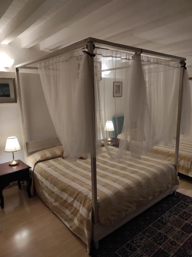 Dimora Al Doge Beato Vista Canale Bed and Breakfast Venetië Buitenkant foto