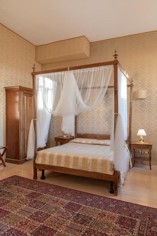 Dimora Al Doge Beato Vista Canale Bed and Breakfast Venetië Buitenkant foto